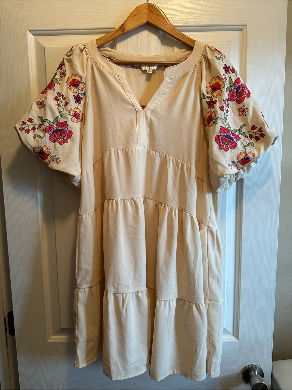 Umgee Floral Embroidered Tiered Babydoll Dress L Beige Puff Sleeve Boho Western